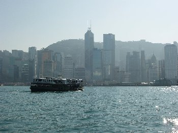 Ferreeee 'cross de Merseyyyyyyyyy... oops.... Hong Kong harbour!